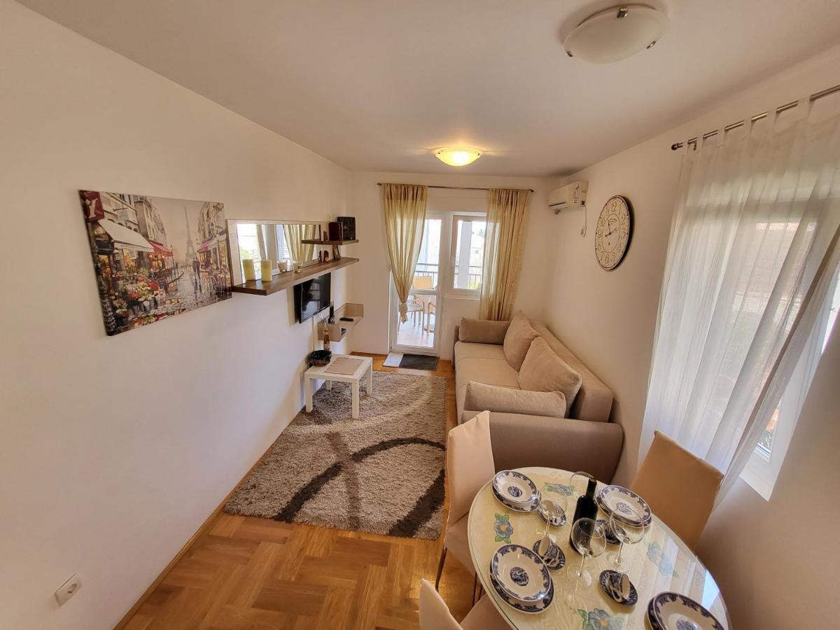 Apartment Rachel Petrovac Екстериор снимка