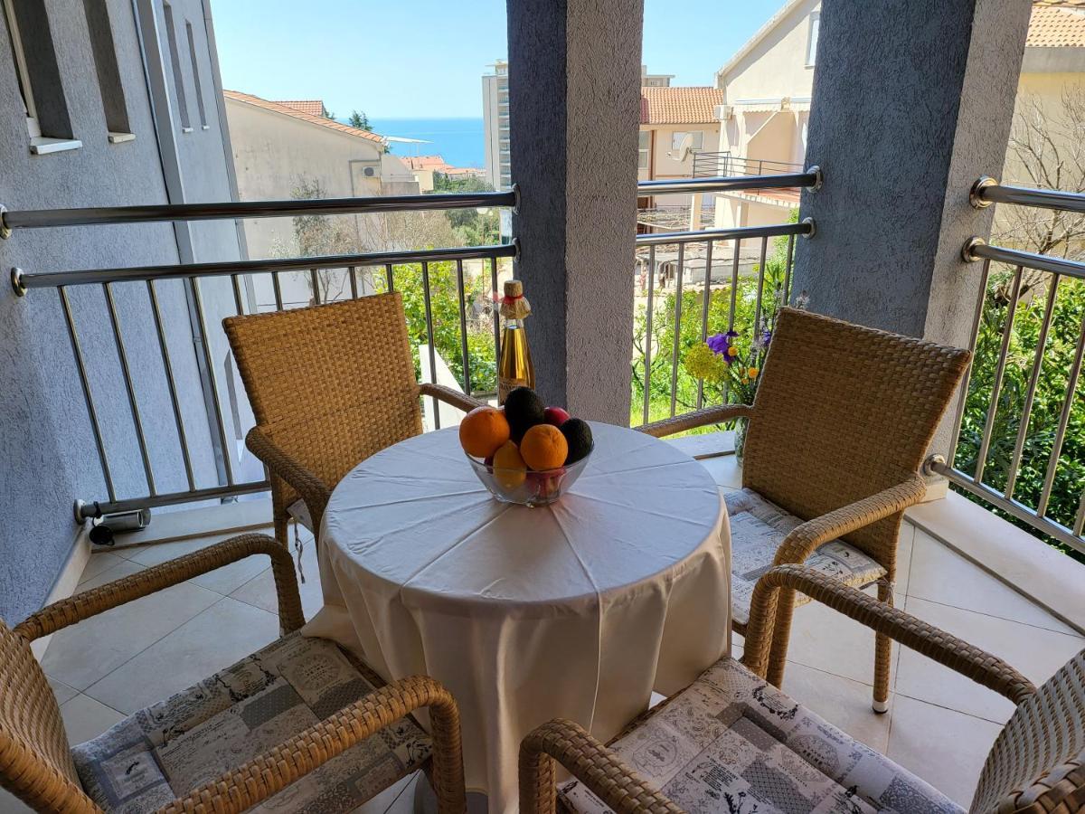 Apartment Rachel Petrovac Екстериор снимка