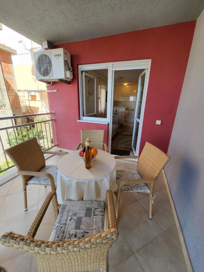 Apartment Rachel Petrovac Екстериор снимка
